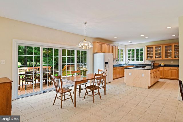 10560 FOX FOREST DR, Great Falls, VA 22066