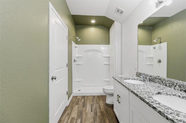 111 Bering Drive, Huntsville, TX 77320