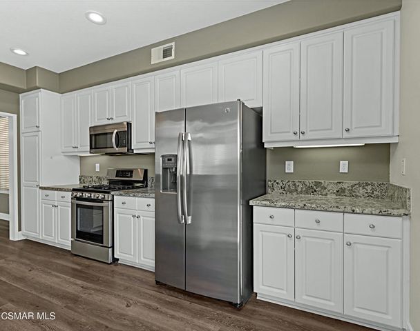 2150 Via Arandana, Camarillo, CA 93012