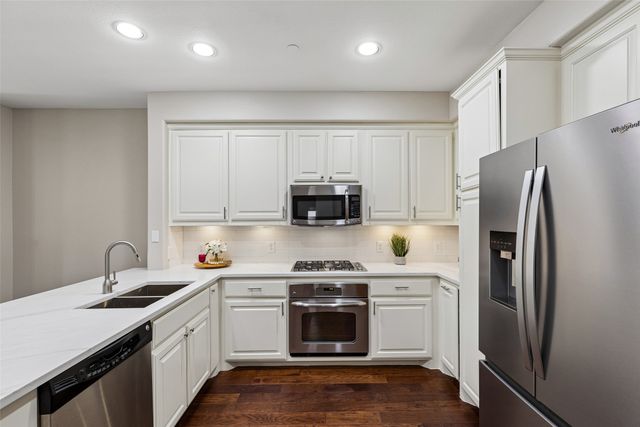 4237 Riverview Drive, Carrollton, TX 75010
