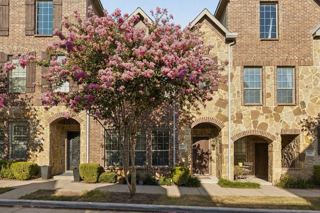 4237 Riverview Drive, Carrollton, TX 75010