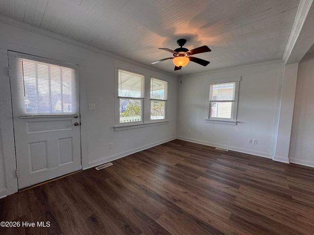 245 N North Carolina Avenue, Wilmington, NC 28401