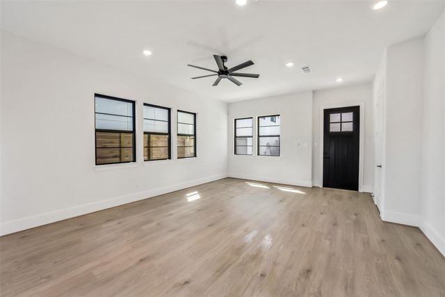 3220 Royal Oaks Hollow Lane, Houston, TX 77082