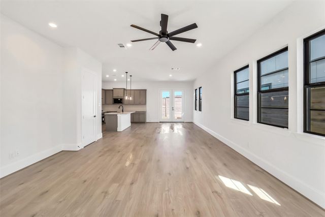 3220 Royal Oaks Hollow Lane, Houston, TX 77082