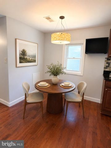 2024 S NELSON ST, Arlington, VA 22204