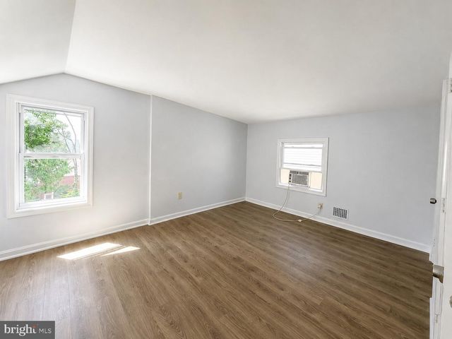 2024 S NELSON ST, Arlington, VA 22204