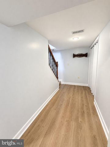 2024 S NELSON ST, Arlington, VA 22204