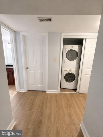 2024 S NELSON ST, Arlington, VA 22204
