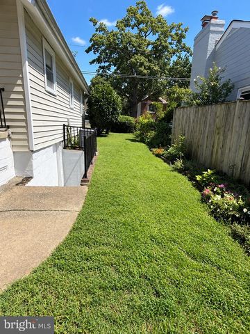 2024 S NELSON ST, Arlington, VA 22204