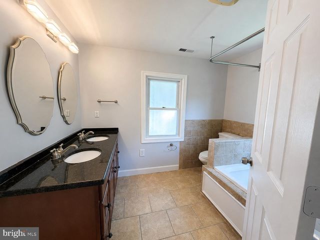 2024 S NELSON ST, Arlington, VA 22204