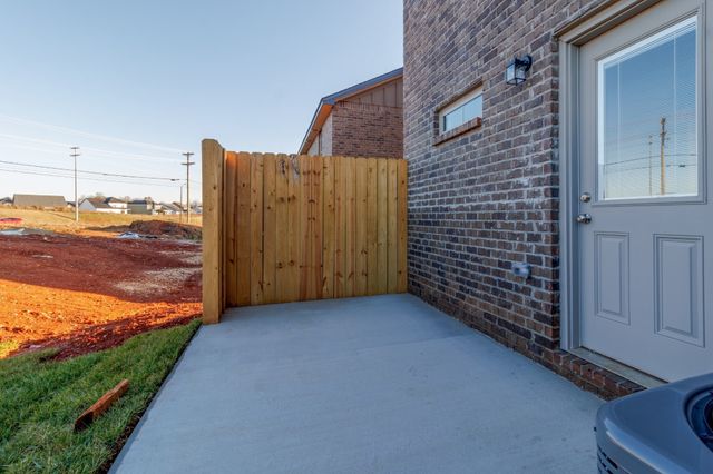 1000 Henry Place Blvd Unit 805, Clarksville, TN 37042