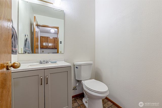 6305 75th Avenue Ct W, University Place, WA 98467