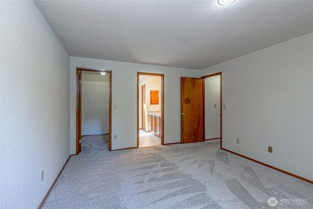 6305 75th Avenue Ct W, University Place, WA 98467