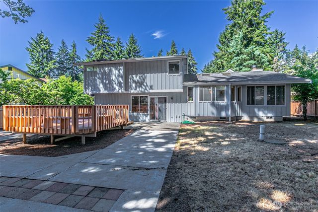 6305 75th Avenue Ct W, University Place, WA 98467