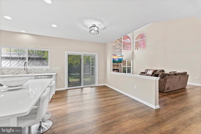 913 STRAWBERRY CT, Purcellville, VA 20132