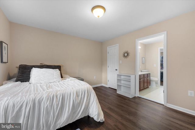 913 STRAWBERRY CT, Purcellville, VA 20132