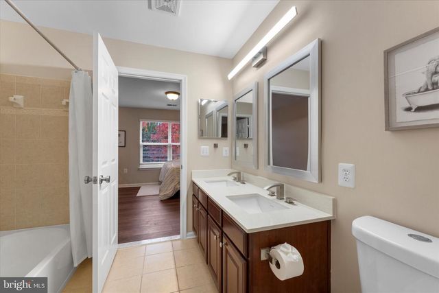913 STRAWBERRY CT, Purcellville, VA 20132