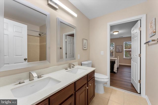 913 STRAWBERRY CT, Purcellville, VA 20132