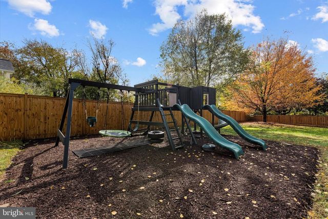 913 STRAWBERRY CT, Purcellville, VA 20132