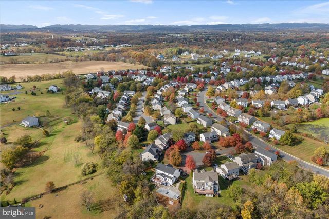 913 STRAWBERRY CT, Purcellville, VA 20132