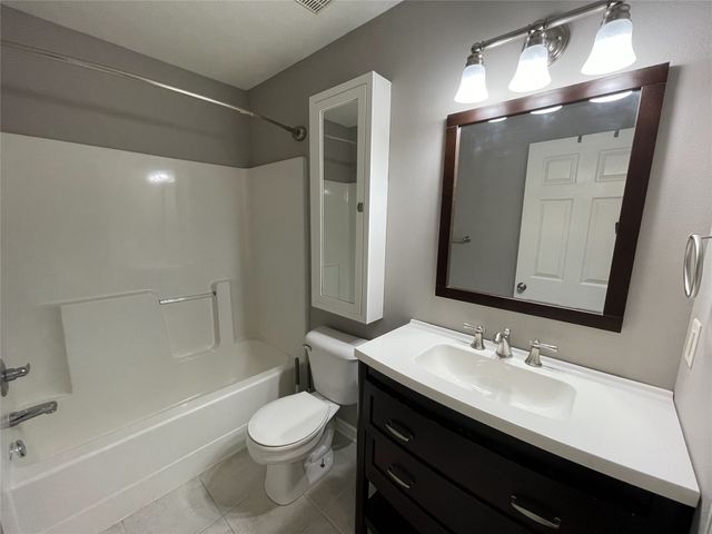 3712 NE Tyler Lane, Ankeny, IA 50021