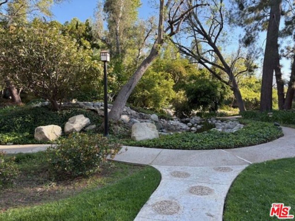 7120 Carlson Circle 290, Canoga Park (los Angeles), CA 91303