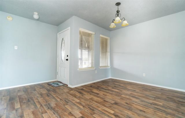 418 Garland Drive 206, Lake Jackson, TX 77566