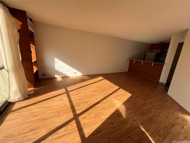 60 N Beretania Street 2306, Honolulu, HI 96817