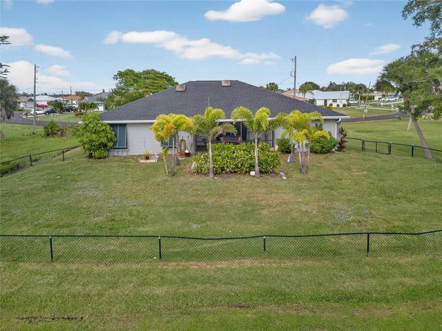 36 BUNKER LANE, Rotonda West, FL 33947