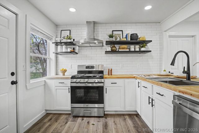 1834 S Hudson Avenue, Tulsa, OK 74112