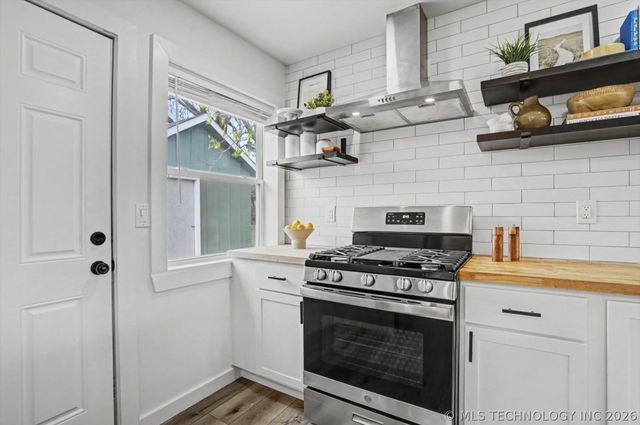 1834 S Hudson Avenue, Tulsa, OK 74112