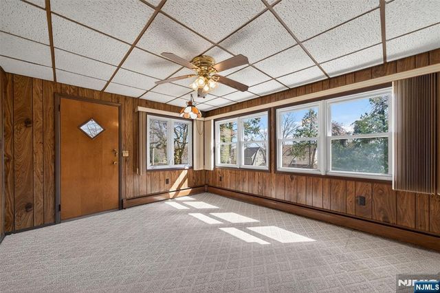 8 Laurel Street, Hawthorne, NJ 07506