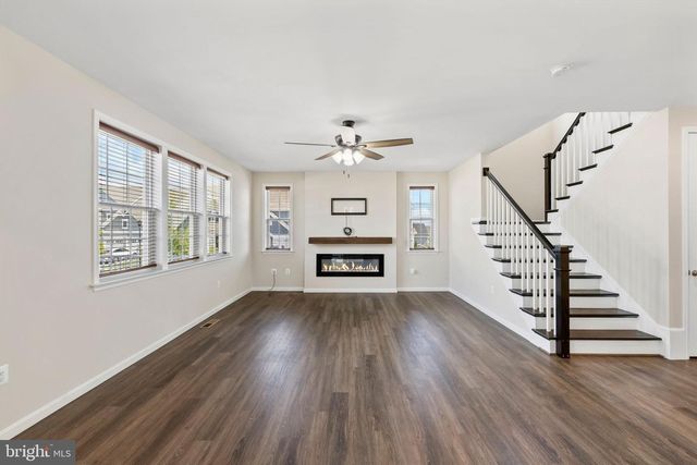 502 PEPPERIDGE DR, Stafford, VA 22554