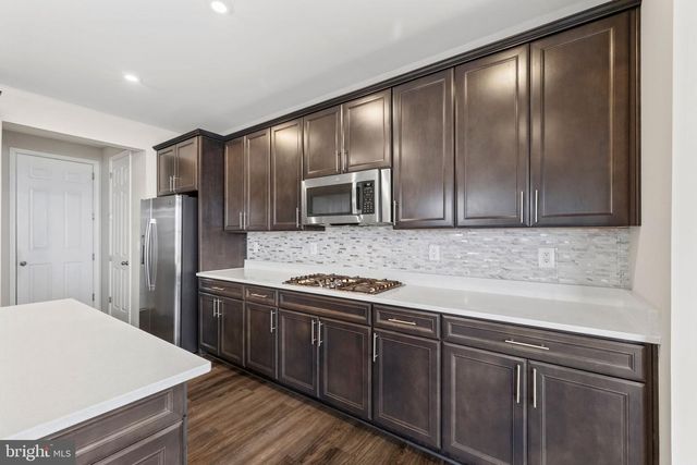 502 PEPPERIDGE DR, Stafford, VA 22554