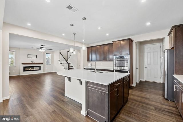 502 PEPPERIDGE DR, Stafford, VA 22554