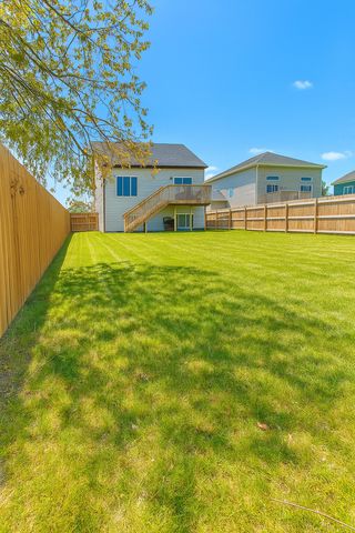 3024 33rd Avenue S, Moorhead, MN 56560