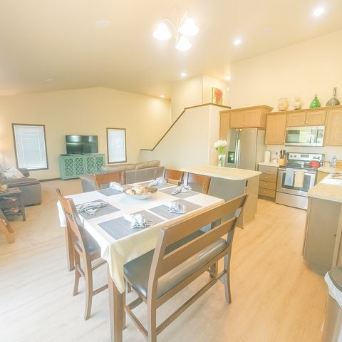 3024 33rd Avenue S, Moorhead, MN 56560
