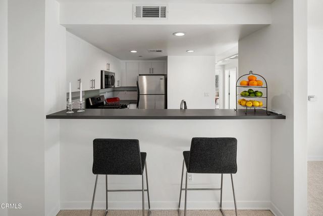 159 W Green Street 502A, Pasadena, CA 91105