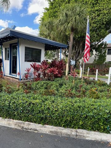 202 NE 211th Ter 202, Miami, FL 33179