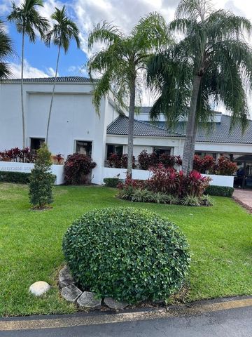 202 NE 211th Ter 202, Miami, FL 33179