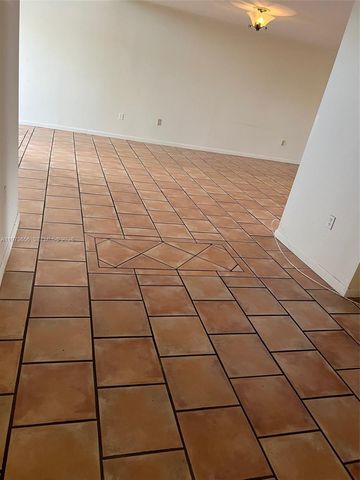 202 NE 211th Ter 202, Miami, FL 33179