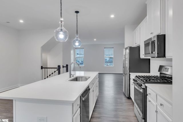 113 Rollins Avenue, Greenville, SC 29607