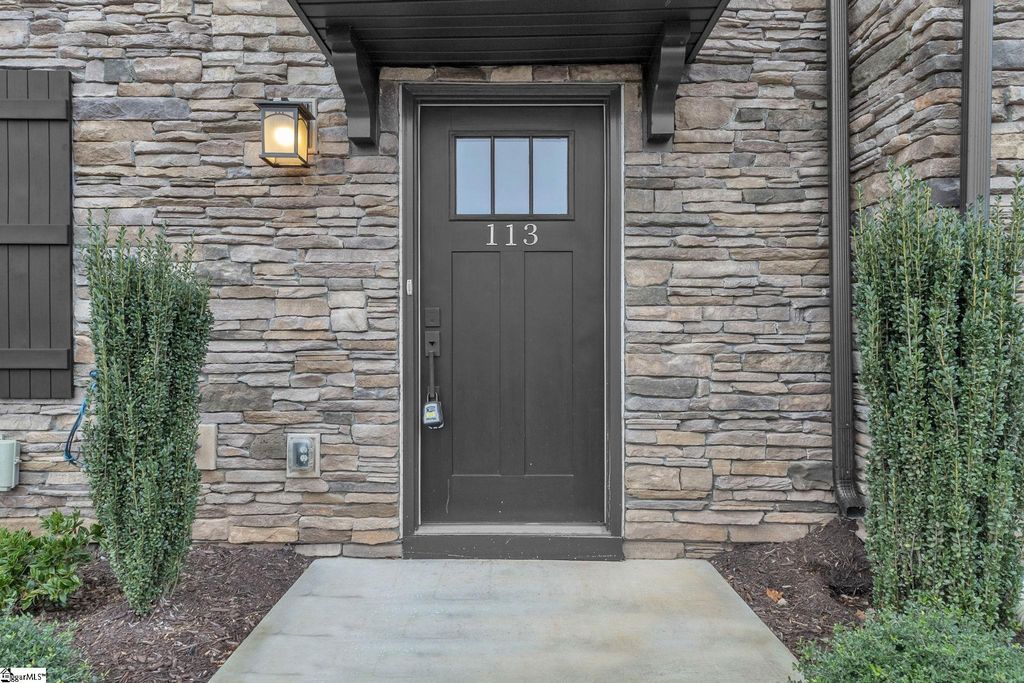 113 Rollins Avenue, Greenville, SC 29607