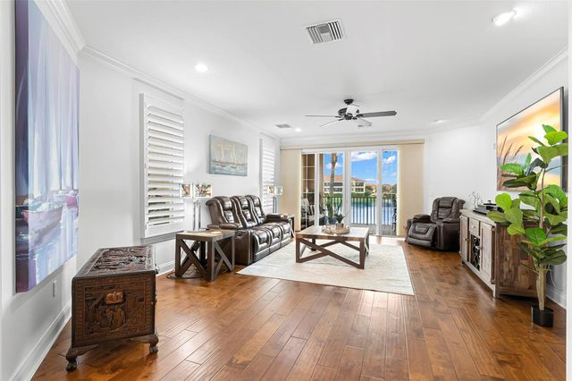 6 ACADEMY WAY S 221, St Petersburg, FL 33711