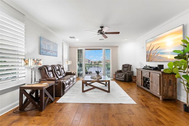 6 ACADEMY WAY S 221, St Petersburg, FL 33711