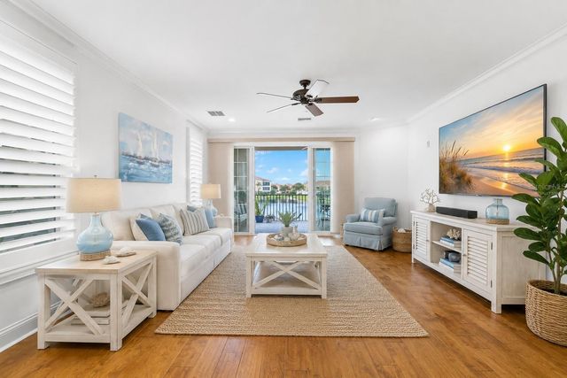 6 ACADEMY WAY S 221, St Petersburg, FL 33711