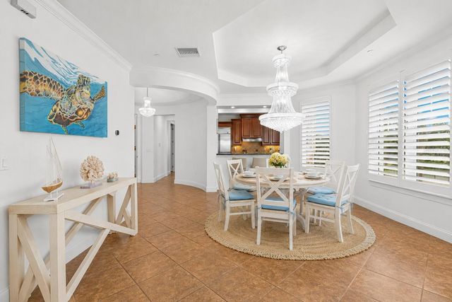 6 ACADEMY WAY S 221, St Petersburg, FL 33711