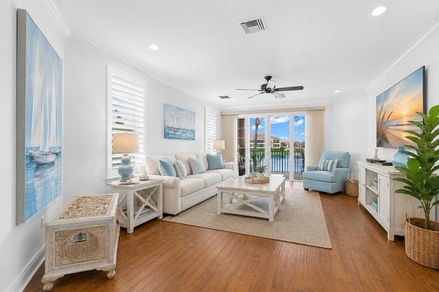 6 ACADEMY WAY S 221, St Petersburg, FL 33711