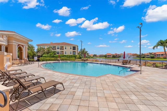 6 ACADEMY WAY S 221, St Petersburg, FL 33711
