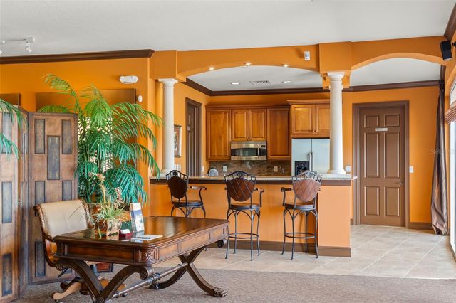 6 ACADEMY WAY S 221, St Petersburg, FL 33711